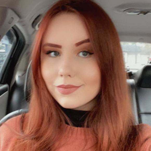 Meet your Posher, Sabrina - Picture 1 of 1